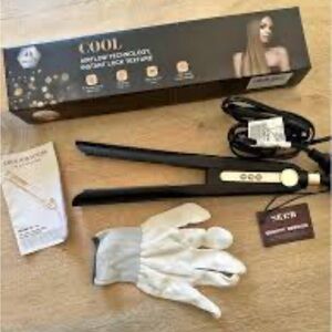 Black Hair Straightener with Glove